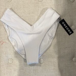 Oneone bathing suit size small full coverage